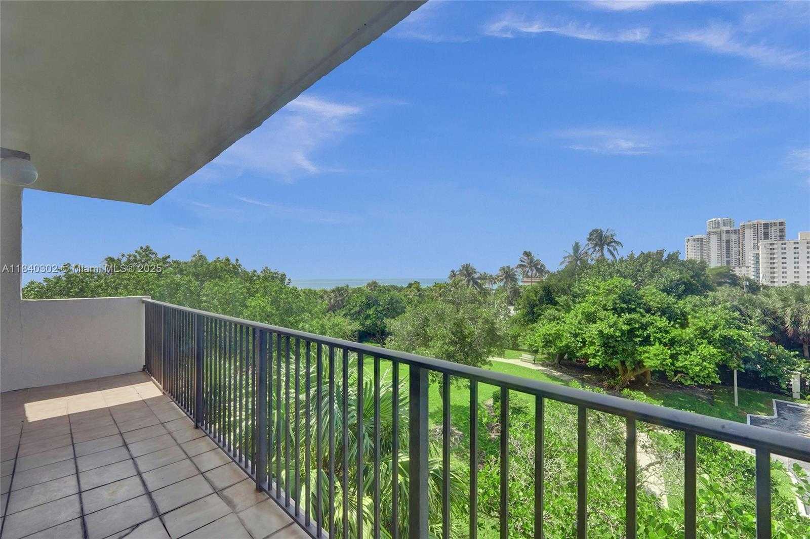 Small Image of 1201 SOUTH OCEAN DR #402S, Hollywood Number 6