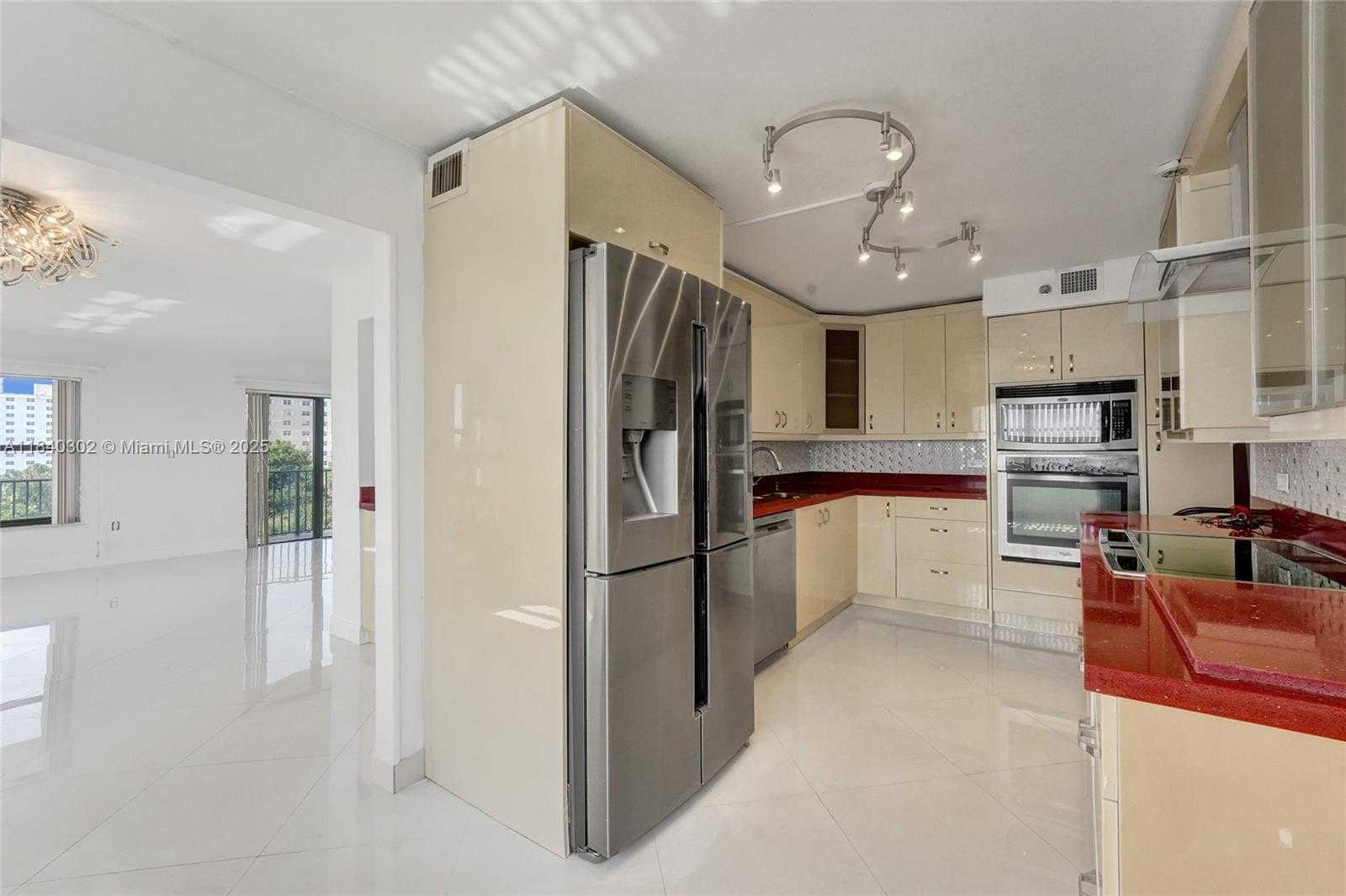 Small Image of 1201 SOUTH OCEAN DR #402S, Hollywood Number 9