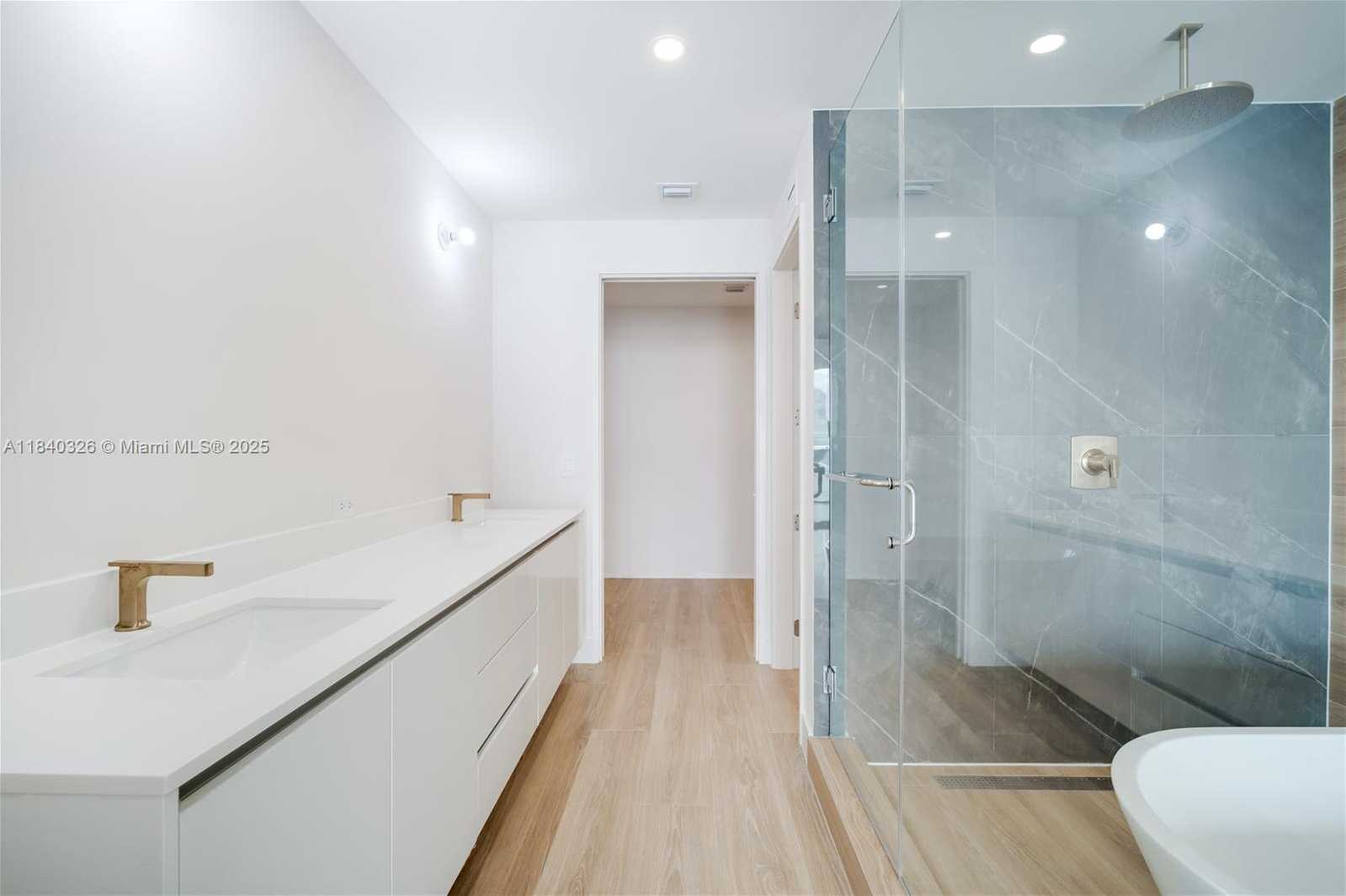 Small Image of 700 NORTH EAST 24 STREET #4203, Miami Number 18