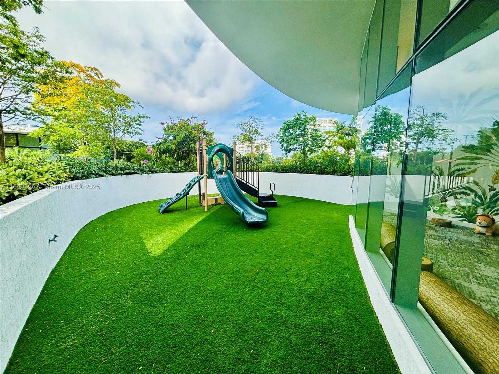 Small Image of 700 NORTH EAST 24 STREET #4203, Miami Number 57