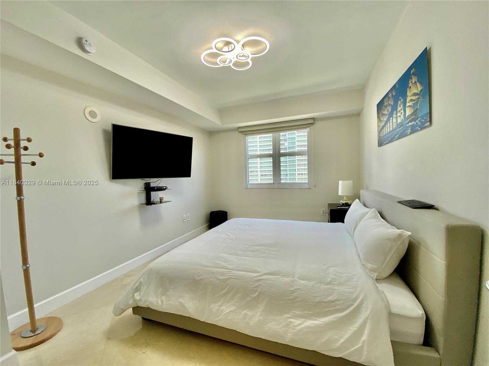 Small Image of 19900 EAST COUNTRY CLUB DR #1220, Aventura Number 16