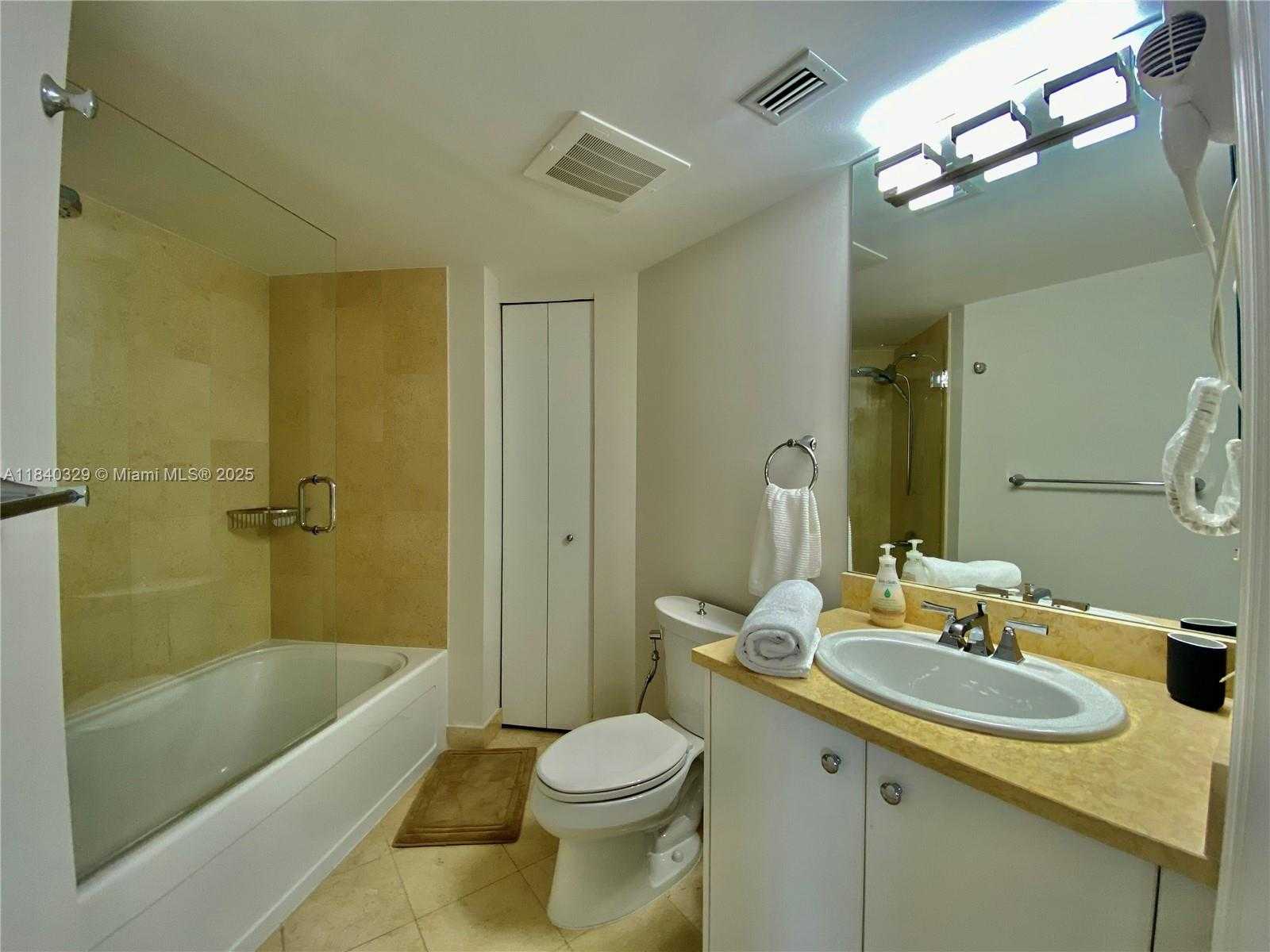 Small Image of 19900 EAST COUNTRY CLUB DR #1220, Aventura Number 18