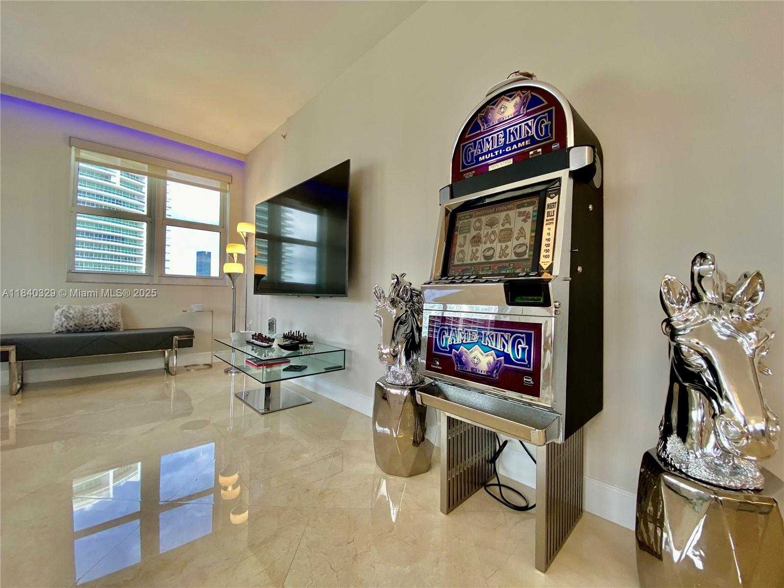 Small Image of 19900 EAST COUNTRY CLUB DR #1220, Aventura Number 9