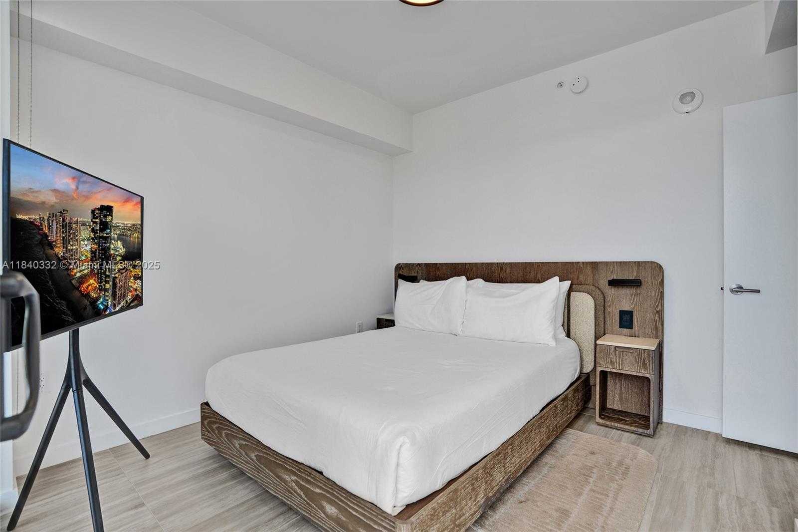 Small Image of 580 72ND ST #1208, Miami Beach Number 41