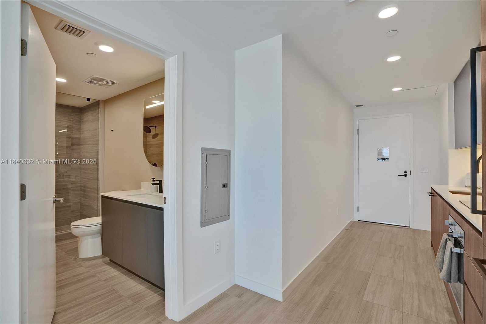 Small Image of 580 72ND ST #1208, Miami Beach Number 46