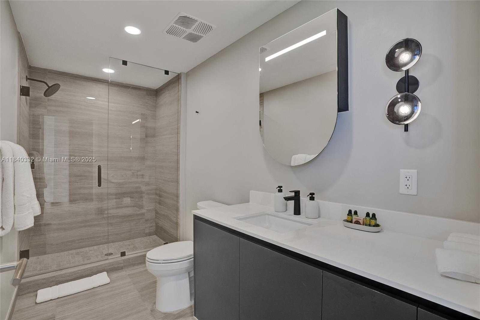 Small Image of 580 72ND ST #1208, Miami Beach Number 47