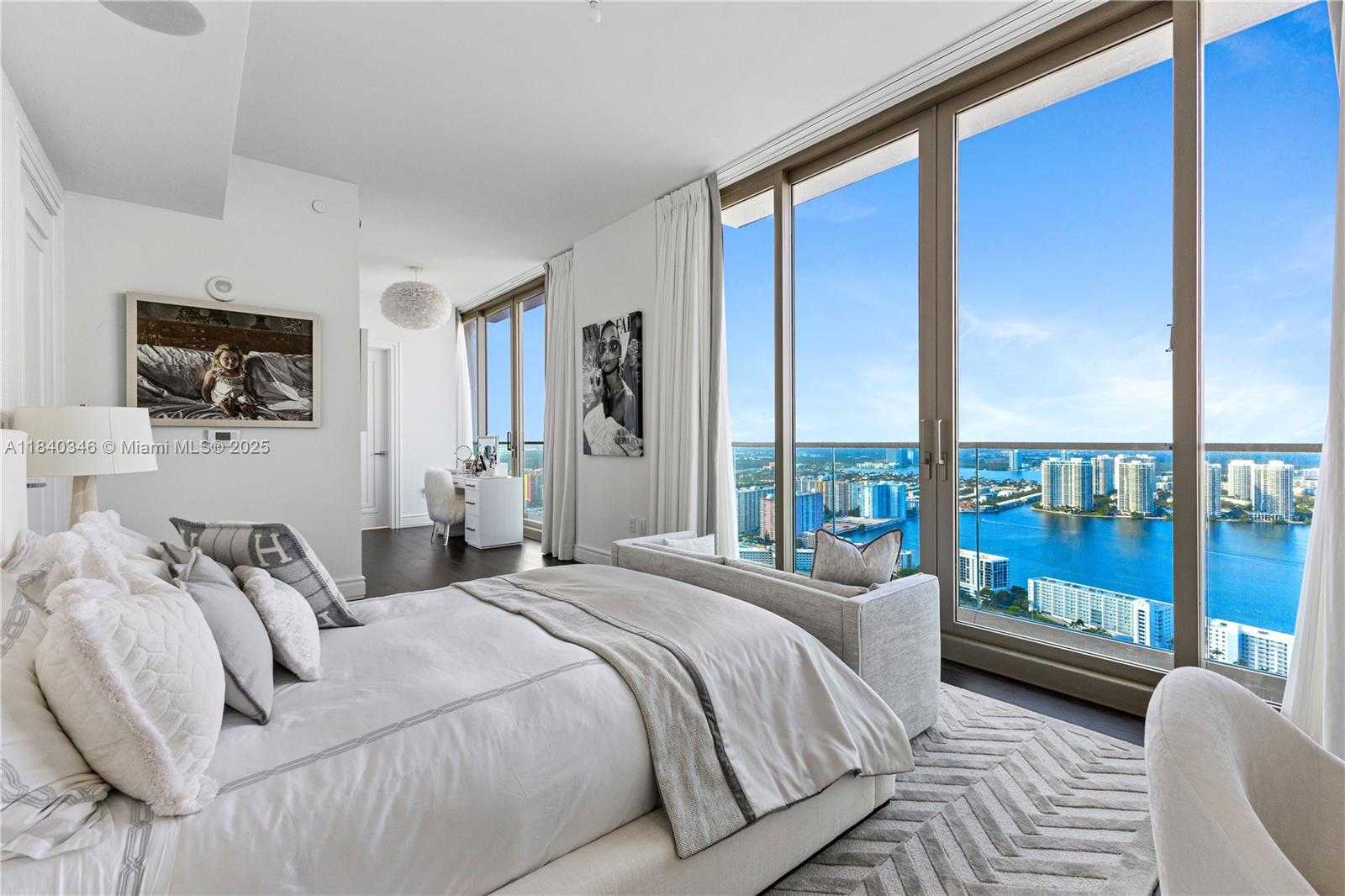 Small Image of 17901 COLLINS AVE #TS4205, Sunny Isles Beach Number 35