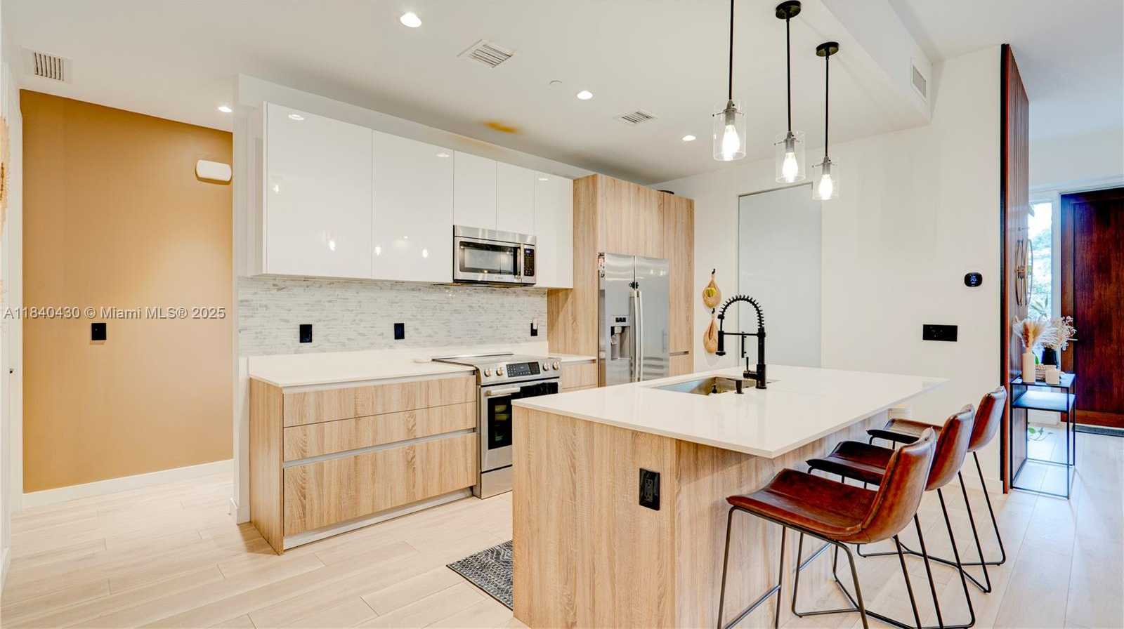 Small Image of 545 SOUTH WEST 11TH ST #105, Miami Number 16