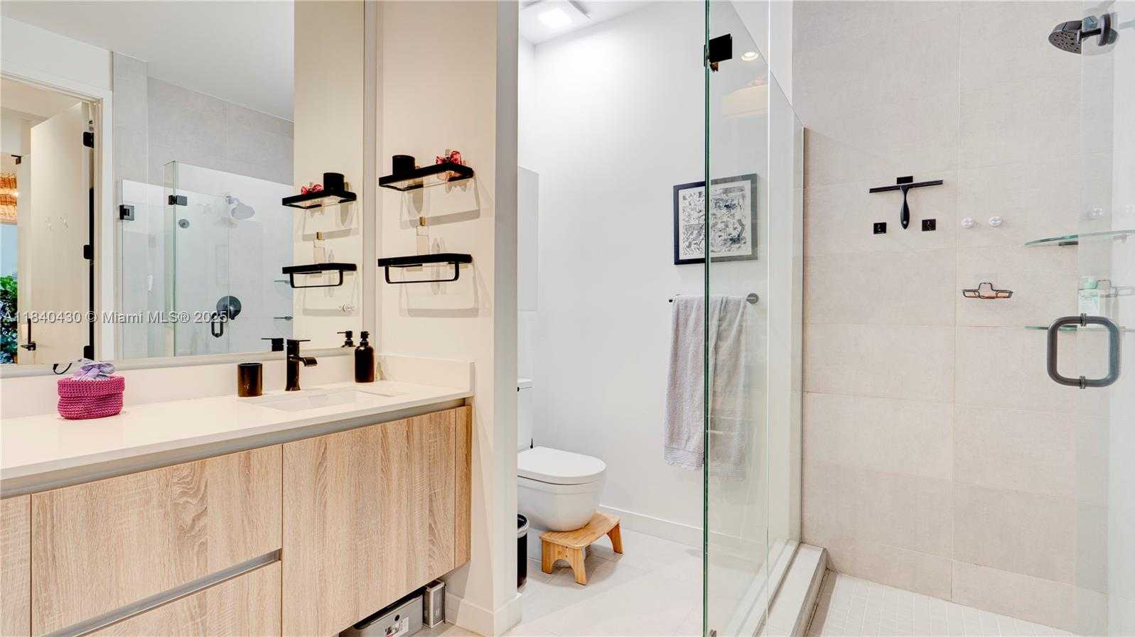 Small Image of 545 SOUTH WEST 11TH ST #105, Miami Number 30