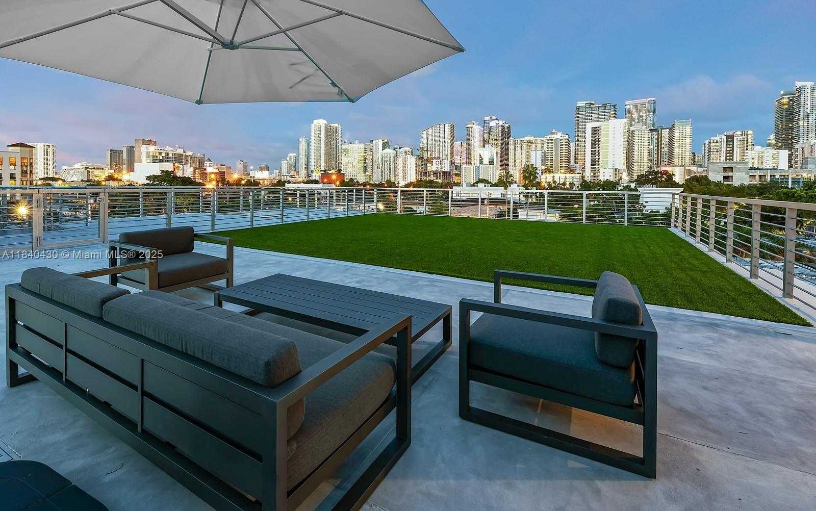 Small Image of 545 SOUTH WEST 11TH ST #105, Miami Number 9