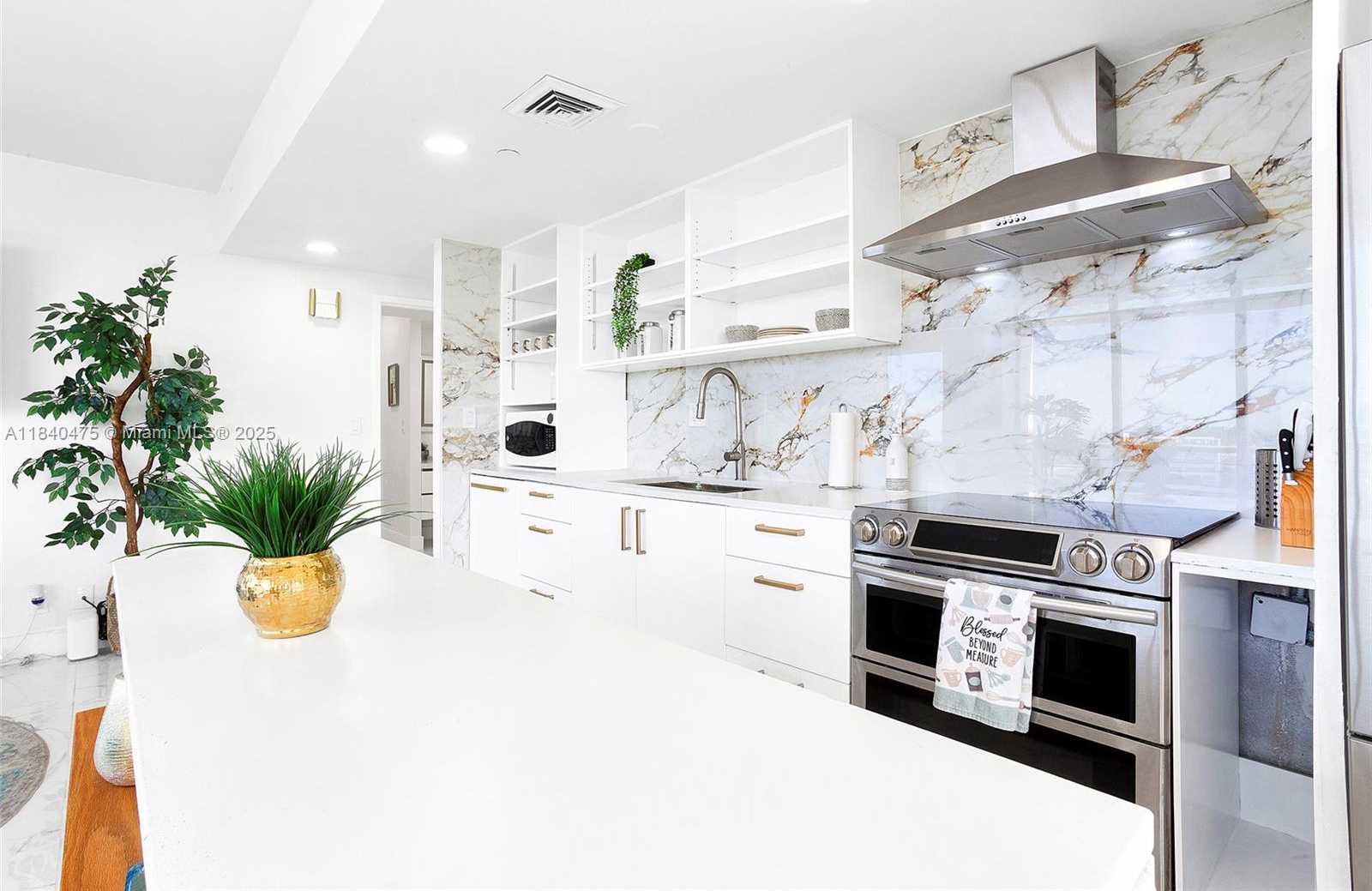 Small Image of 1720 HARRISON ST #10H, Hollywood Number 13