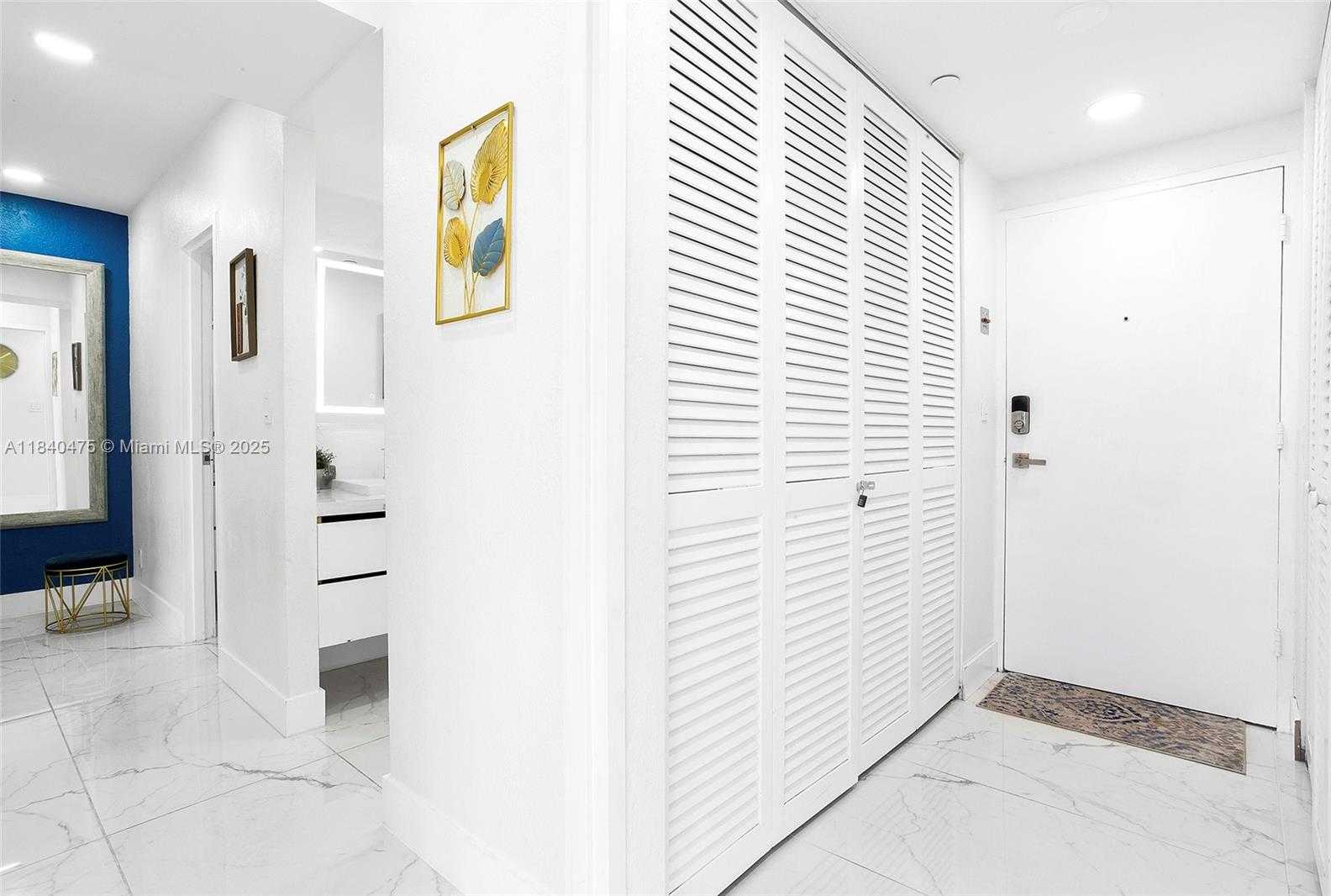 Small Image of 1720 HARRISON ST #10H, Hollywood Number 24
