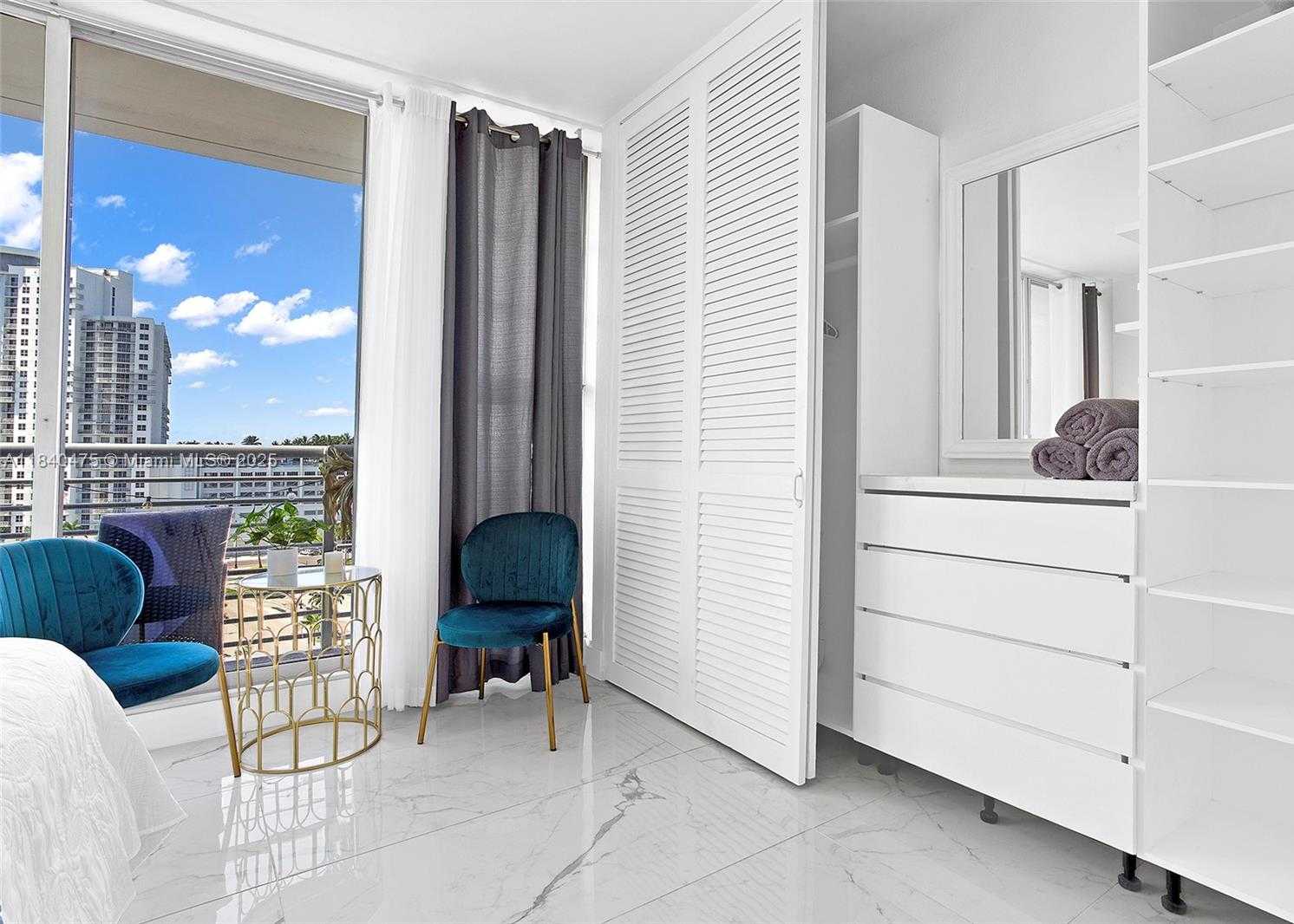 Small Image of 1720 HARRISON ST #10H, Hollywood Number 31