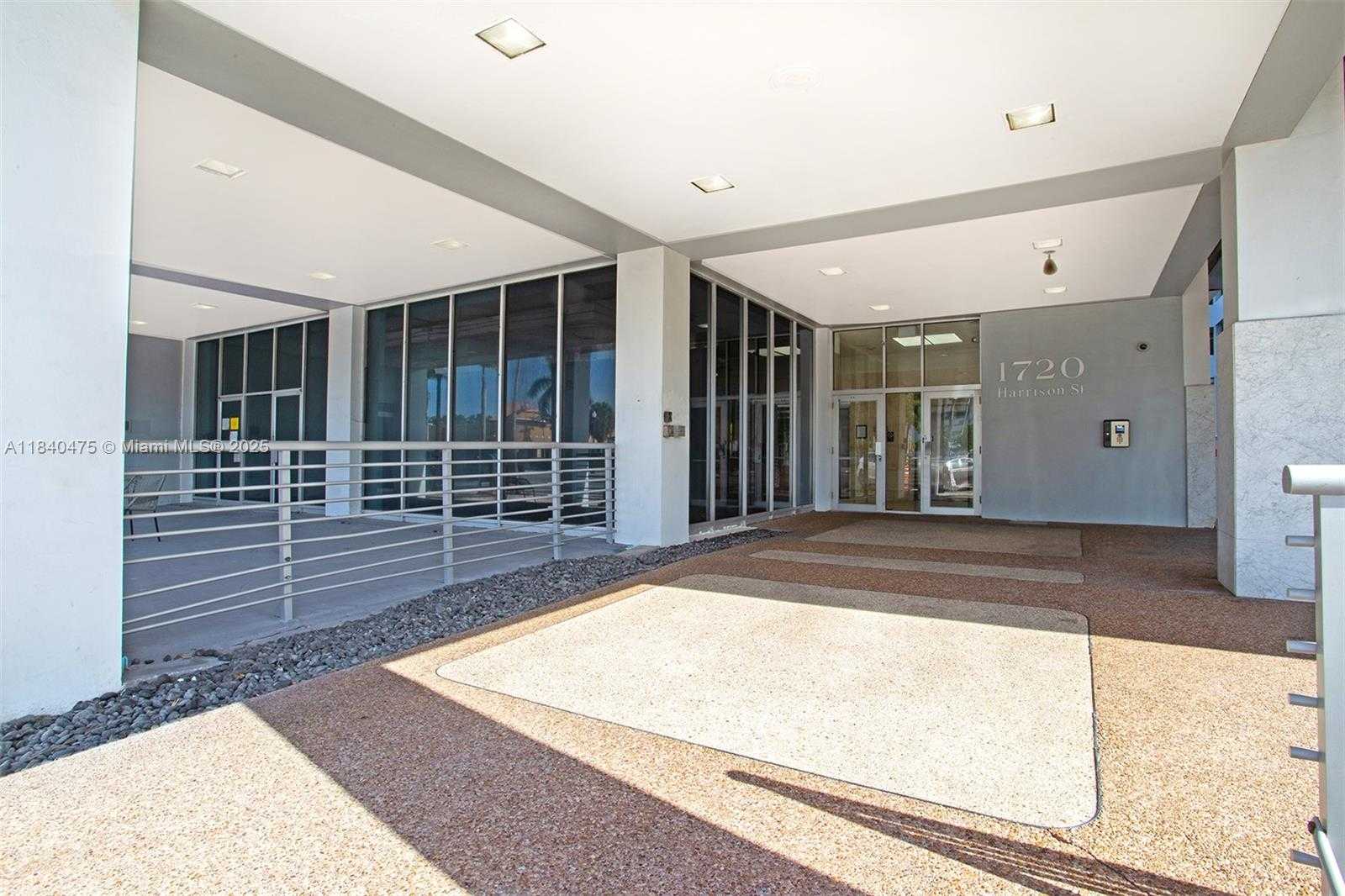 Small Image of 1720 HARRISON ST #10H, Hollywood Number 52