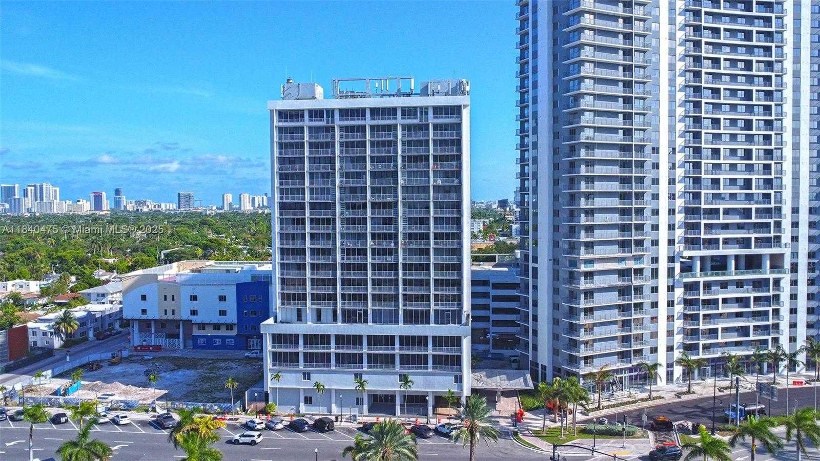 Small Image of 1720 HARRISON ST #10H, Hollywood Number 54