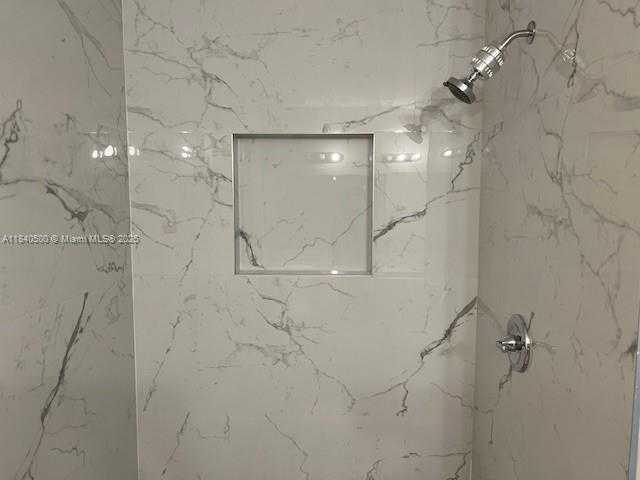 Small Image of 17 SIMONTON CIR #17, Weston Number 25