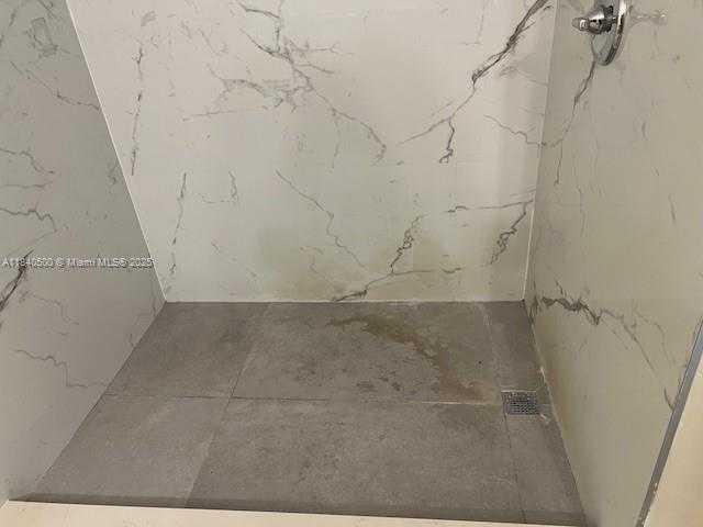 Small Image of 17 SIMONTON CIR #17, Weston Number 26