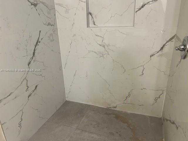 Small Image of 17 SIMONTON CIR #17, Weston Number 27
