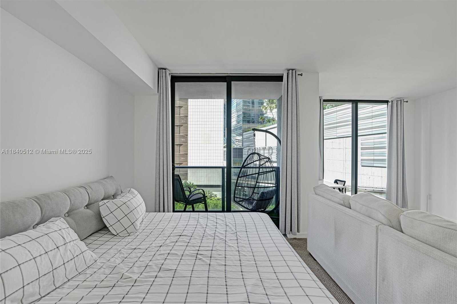 Small Image of 31 SOUTH EAST 6TH ST #805, Miami Number 10