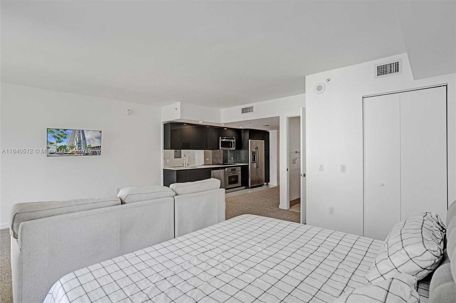 Small Image of 31 SOUTH EAST 6TH ST #805, Miami Number 12