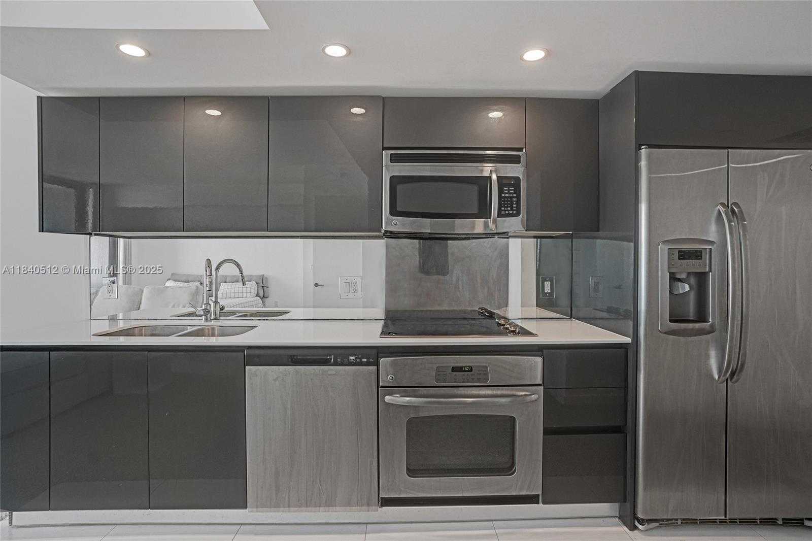 Small Image of 31 SOUTH EAST 6TH ST #805, Miami Number 24