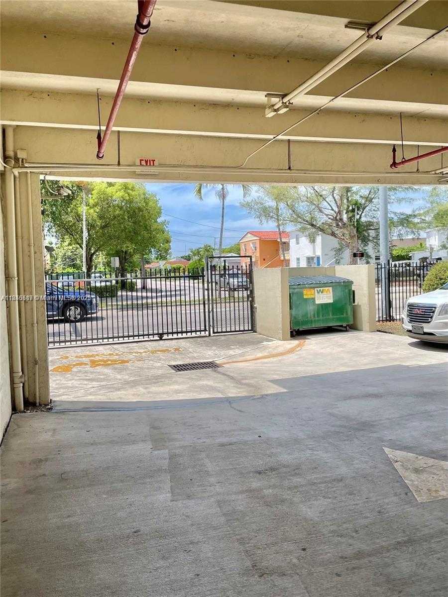 Small Image of 3201 WEST FLAGLER ST #102, Miami Number 16