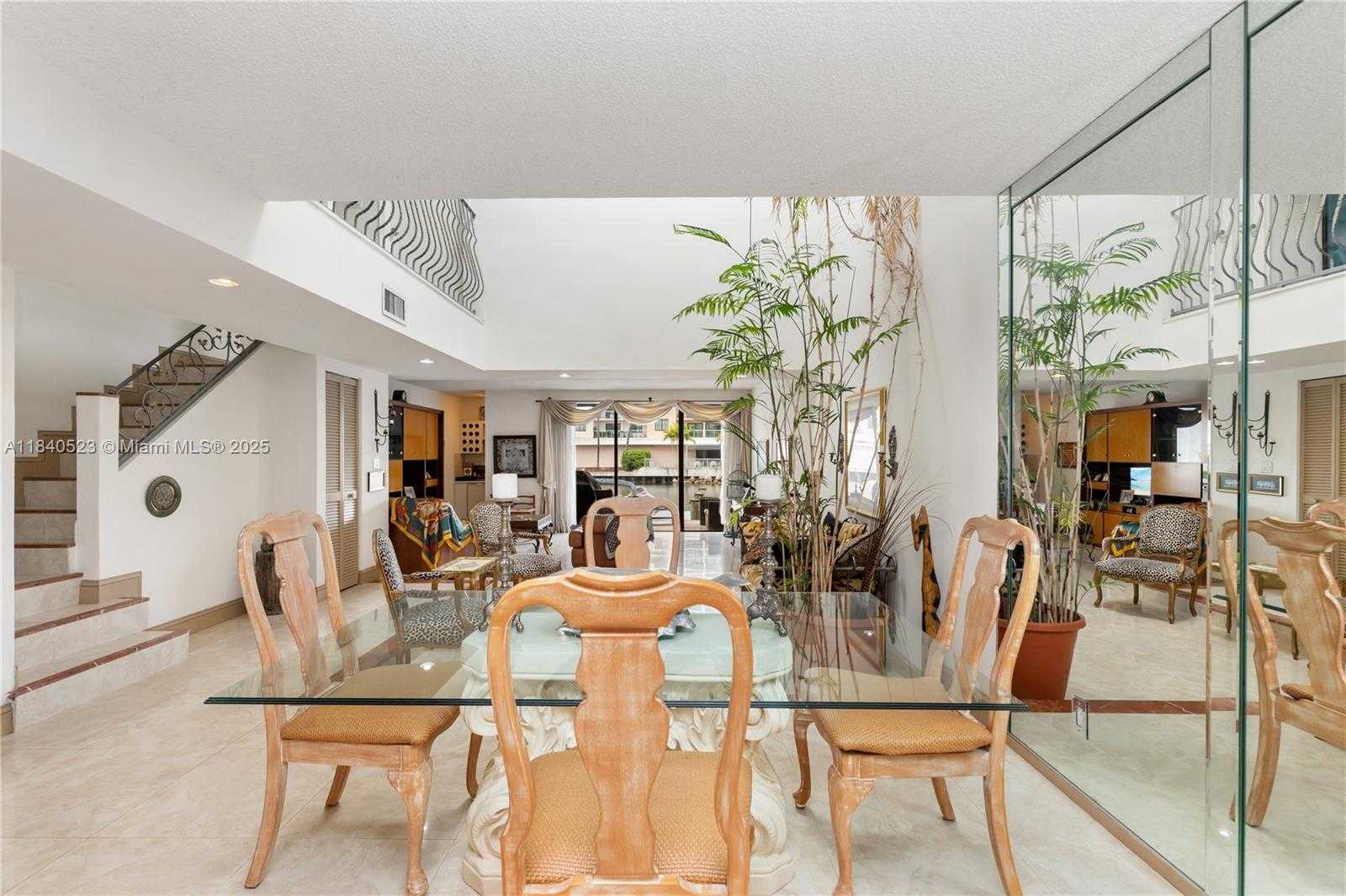 Small Image of 214 POINCIANA DR #204, Sunny Isles Beach Number 10