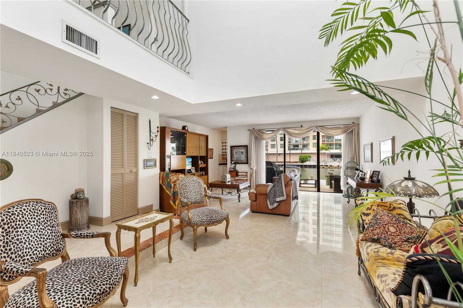 Small Image of 214 POINCIANA DR #204, Sunny Isles Beach Number 12