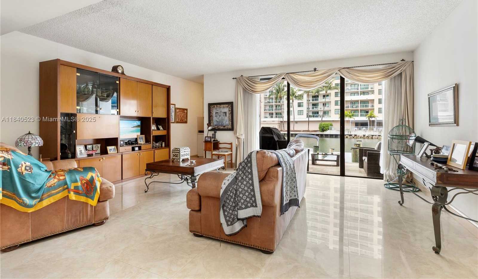 Small Image of 214 POINCIANA DR #204, Sunny Isles Beach Number 13