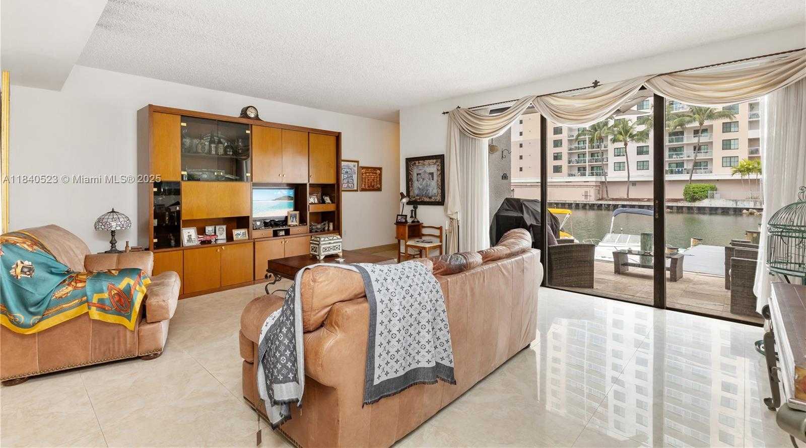 Small Image of 214 POINCIANA DR #204, Sunny Isles Beach Number 14