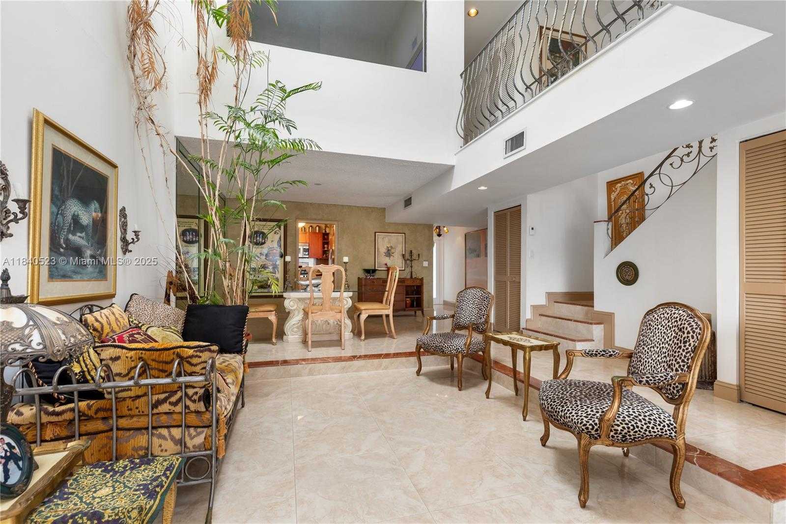 Small Image of 214 POINCIANA DR #204, Sunny Isles Beach Number 18
