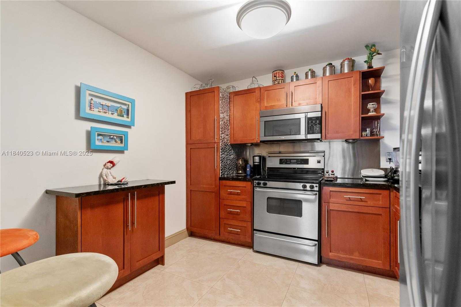 Small Image of 214 POINCIANA DR #204, Sunny Isles Beach Number 21