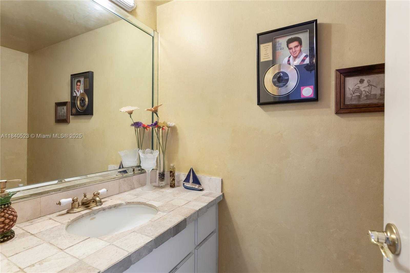 Small Image of 214 POINCIANA DR #204, Sunny Isles Beach Number 28