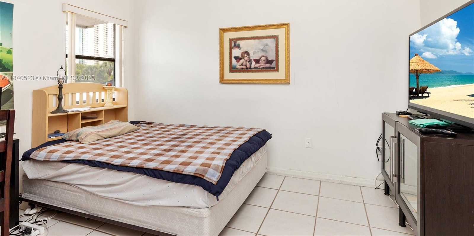 Small Image of 214 POINCIANA DR #204, Sunny Isles Beach Number 29