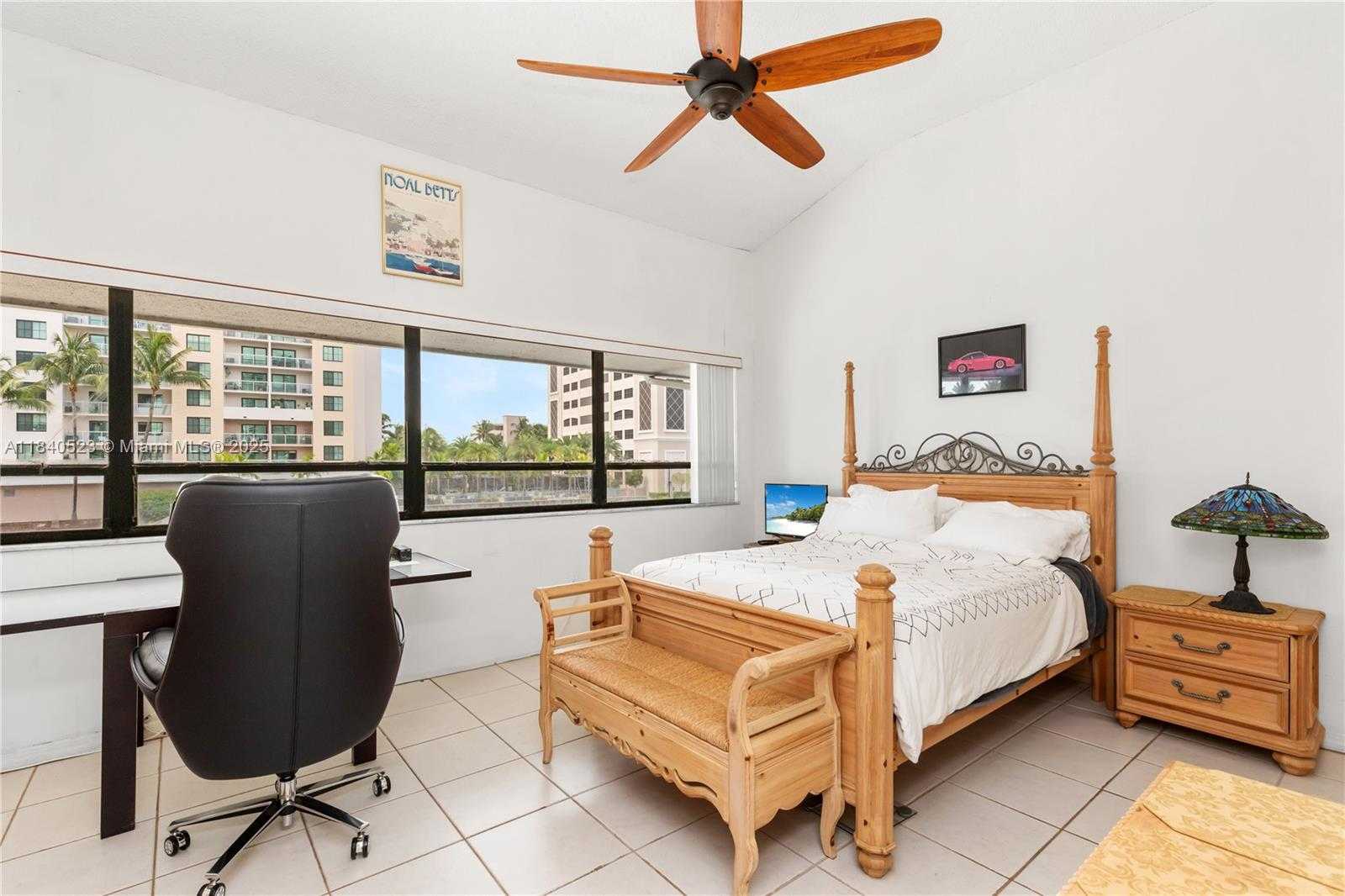 Small Image of 214 POINCIANA DR #204, Sunny Isles Beach Number 33