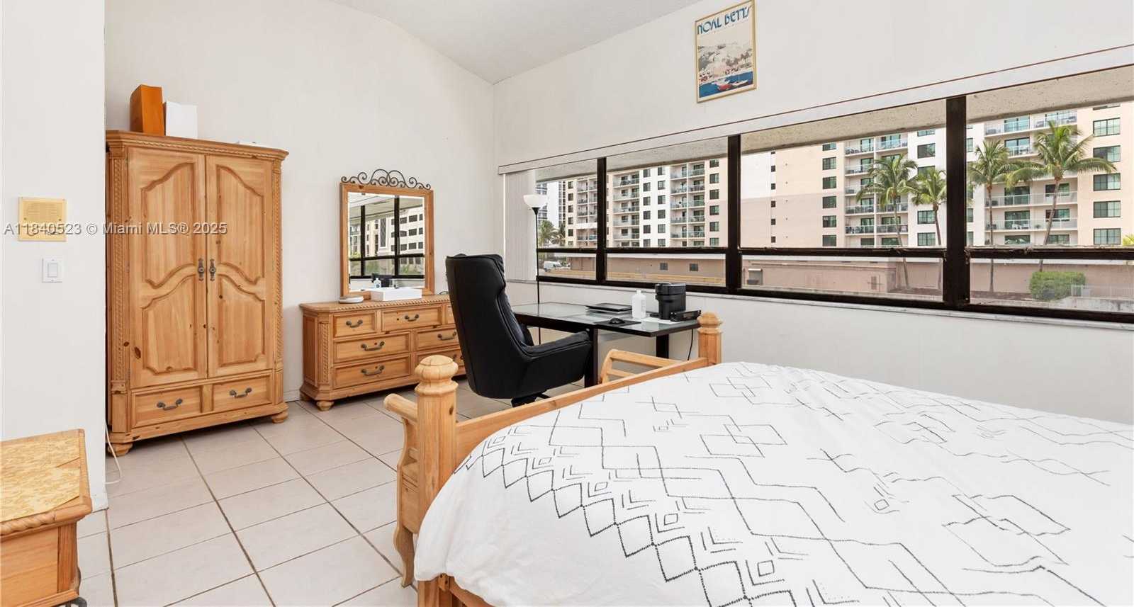 Small Image of 214 POINCIANA DR #204, Sunny Isles Beach Number 34