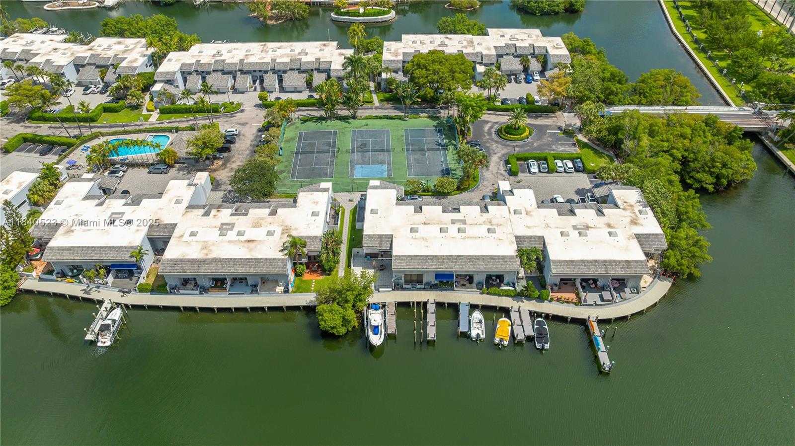 Small Image of 214 POINCIANA DR #204, Sunny Isles Beach Number 65