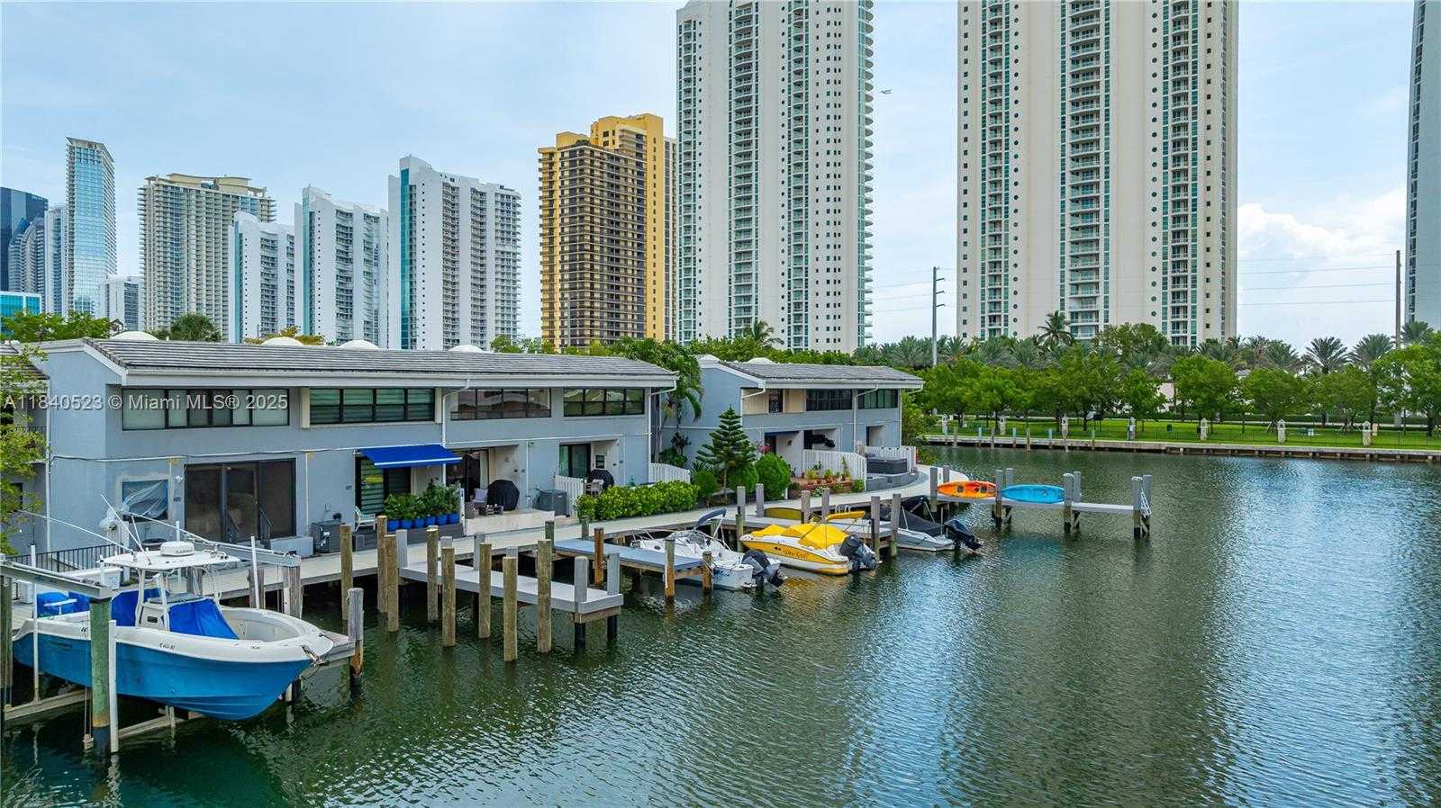 Small Image of 214 POINCIANA DR #204, Sunny Isles Beach Number 71
