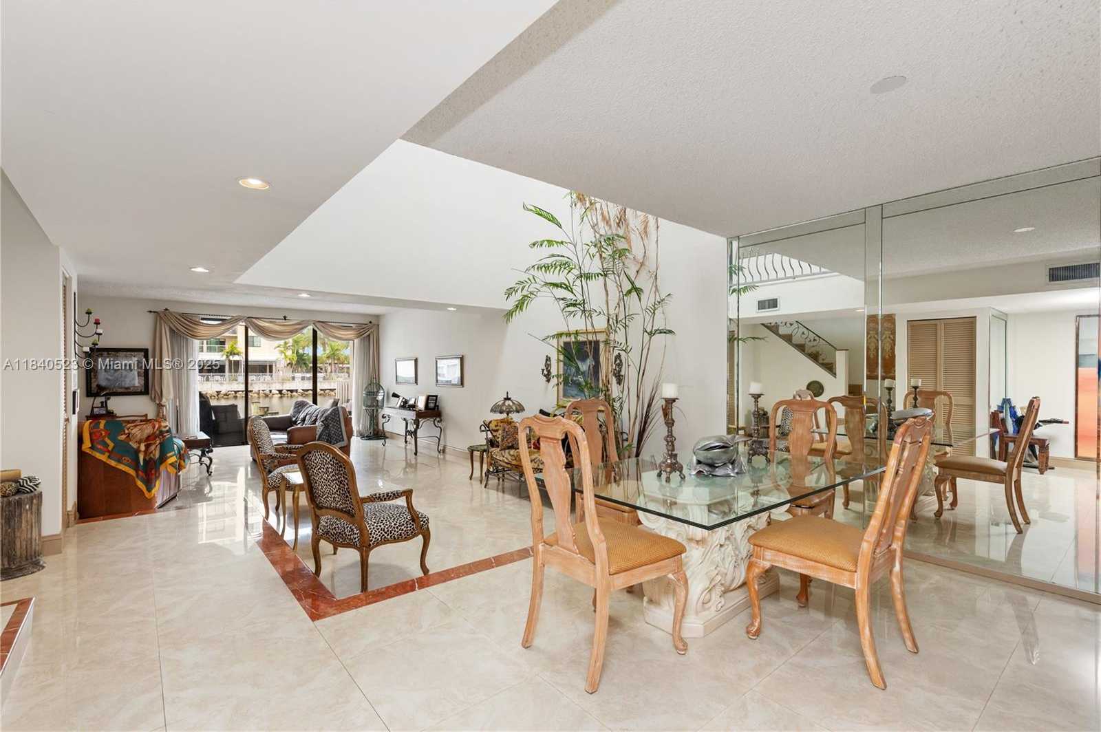 Small Image of 214 POINCIANA DR #204, Sunny Isles Beach Number 8