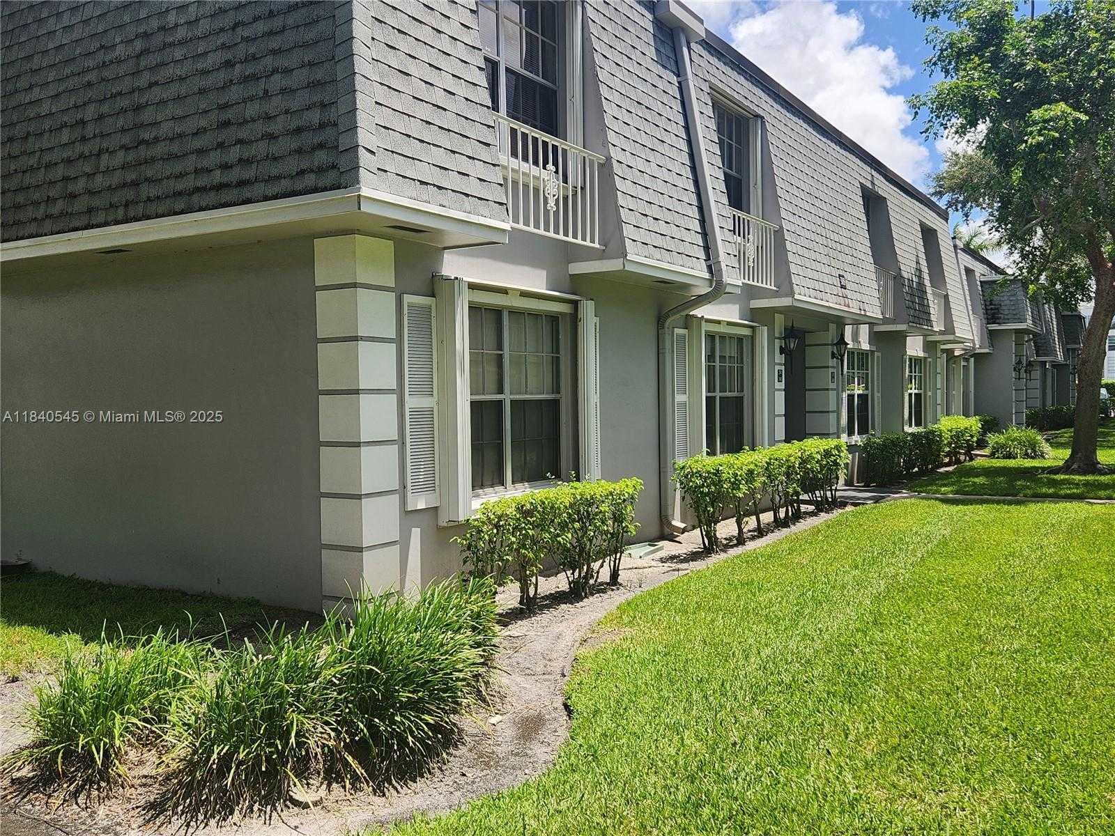 Small Image of 318 NORTH WEST 69TH AVE #190, Plantation Number 25
