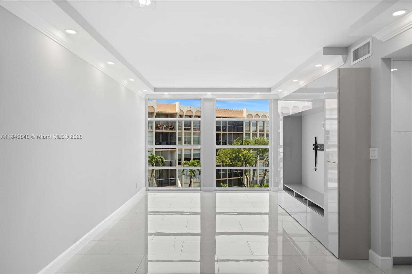 Small Image of 701 THREE ISLANDS BLVD #411, Hallandale Beach Number 3
