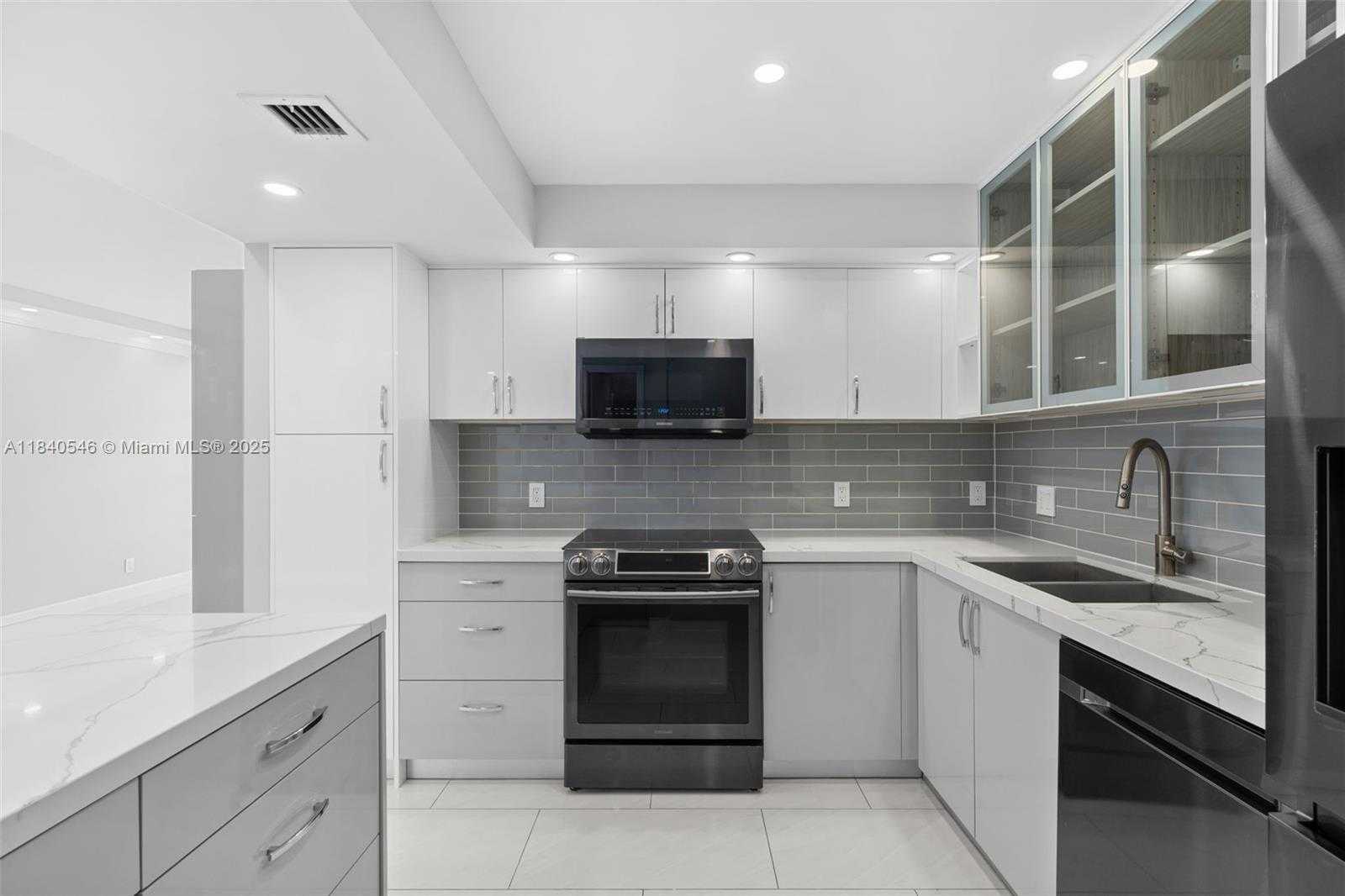 Small Image of 701 THREE ISLANDS BLVD #411, Hallandale Beach Number 8