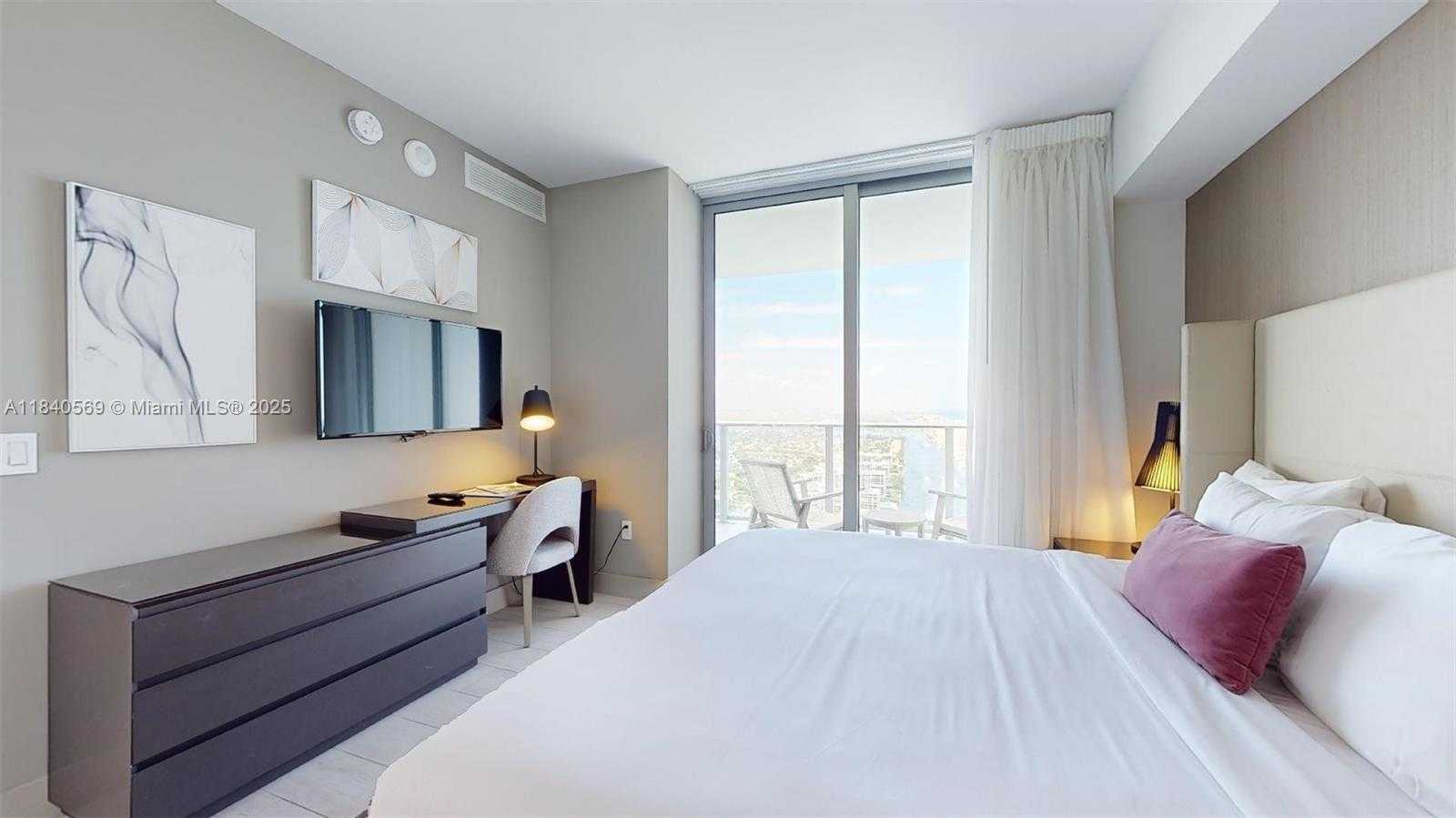 Small Image of 4010 SOUTH OCEAN DR #T3802, Hollywood Number 15