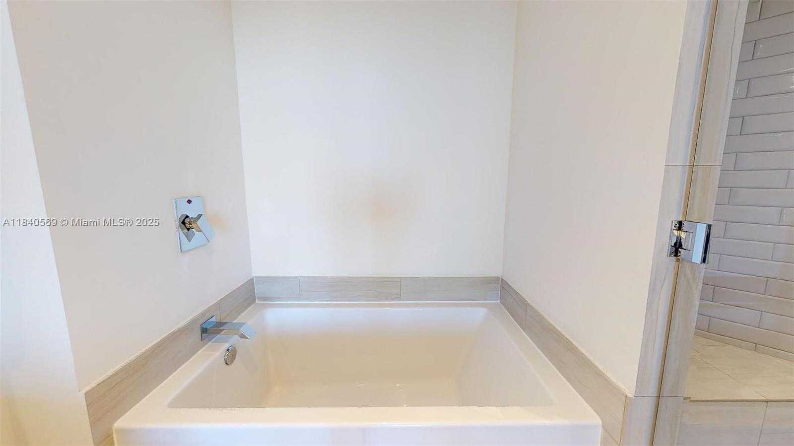 Small Image of 4010 SOUTH OCEAN DR #T3802, Hollywood Number 23