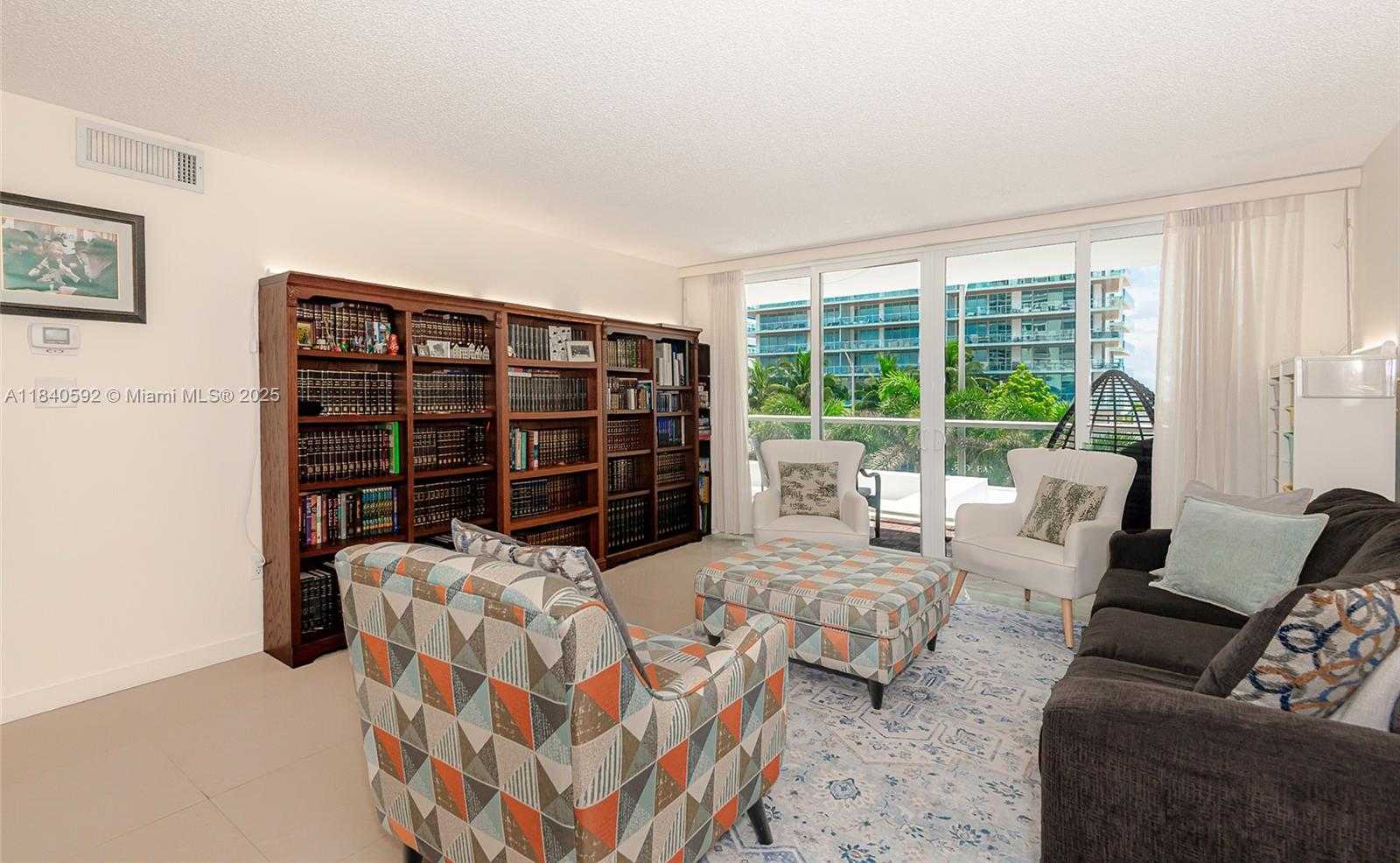 Small Image of 5750 COLLINS AVE #3J, Miami Beach Number 12