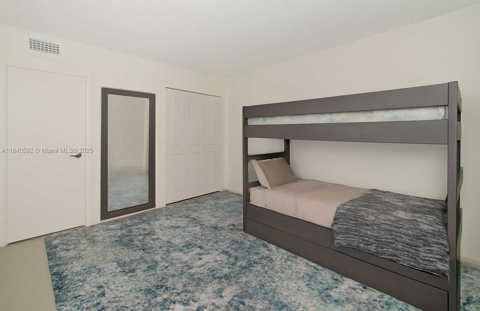 Small Image of 5750 COLLINS AVE #3J, Miami Beach Number 13