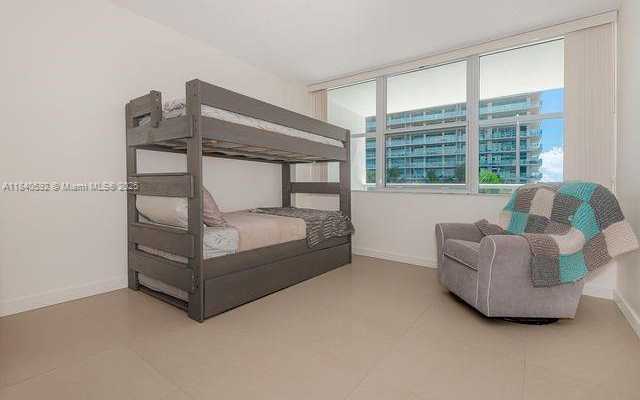 Small Image of 5750 COLLINS AVE #3J, Miami Beach Number 14