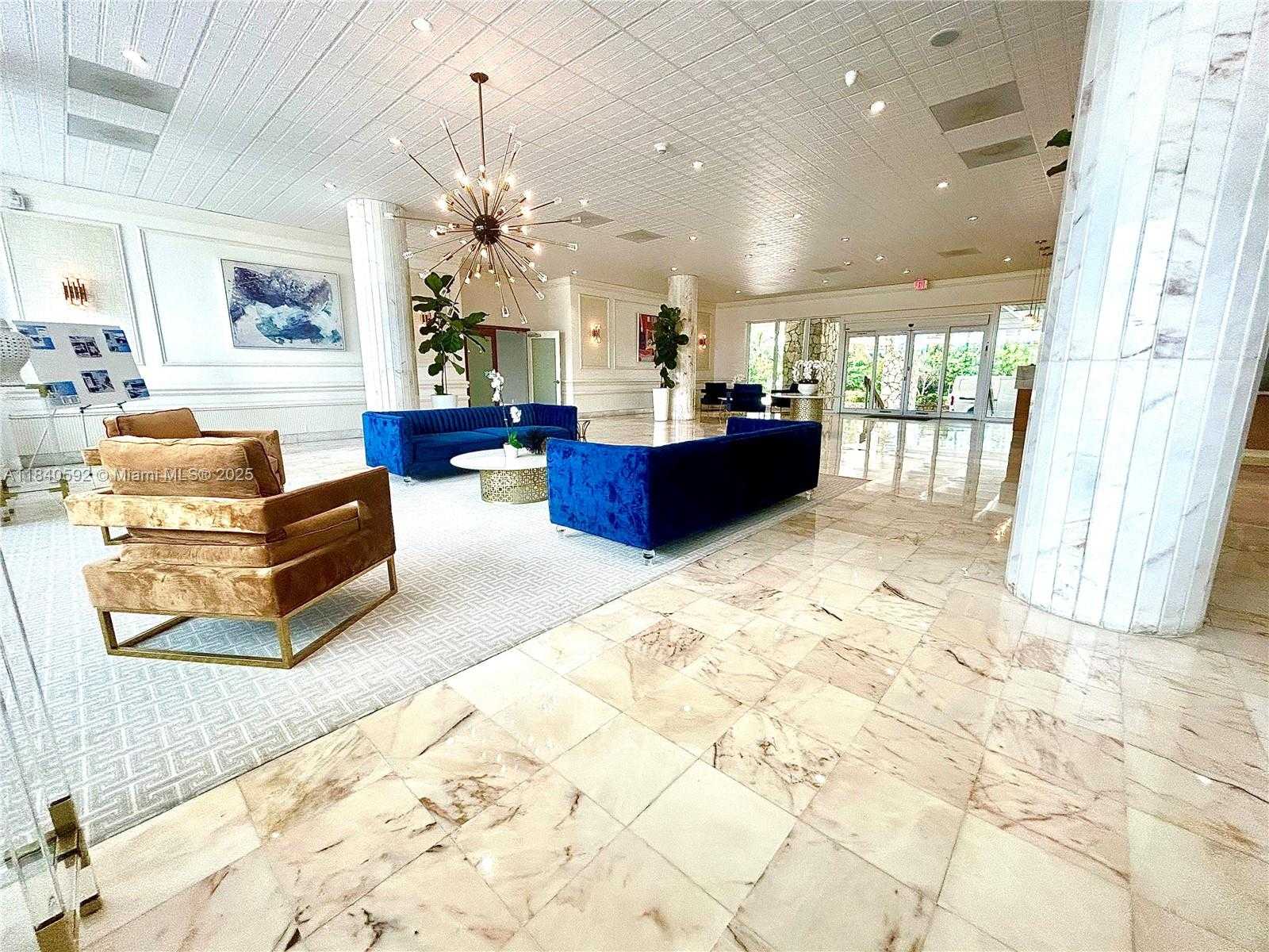 Small Image of 5750 COLLINS AVE #3J, Miami Beach Number 2