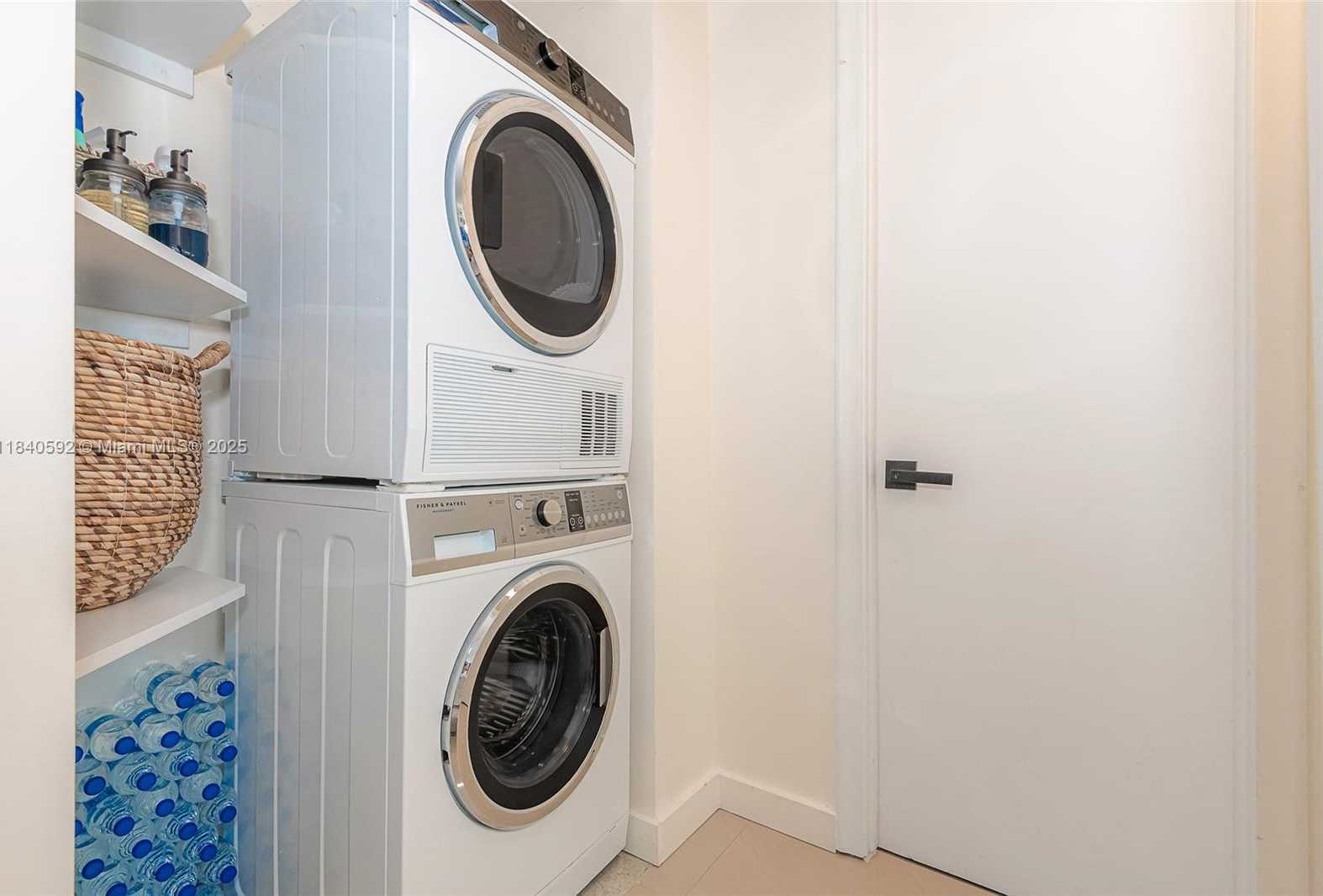 Small Image of 5750 COLLINS AVE #3J, Miami Beach Number 20