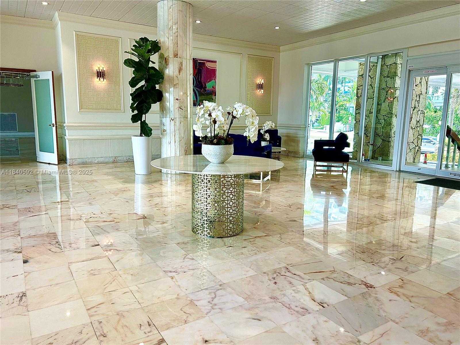 Small Image of 5750 COLLINS AVE #3J, Miami Beach Number 23